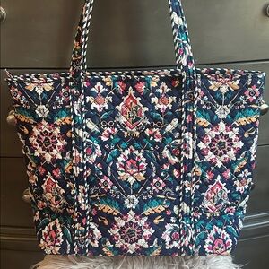 Vera Bradley Harry Potter tote bag.
